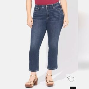 Torrid Crop Sky High Boot Super Soft High Rise Jeans Size 18